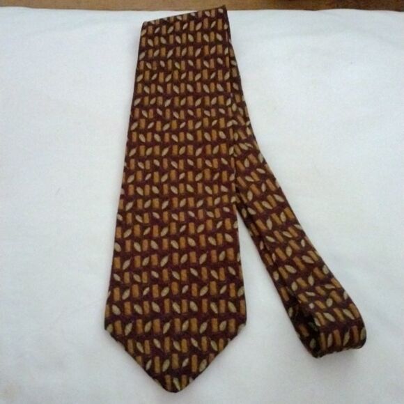 KENNETH COLE New York all silk imported fabric neck tie - Picture 1 of 5